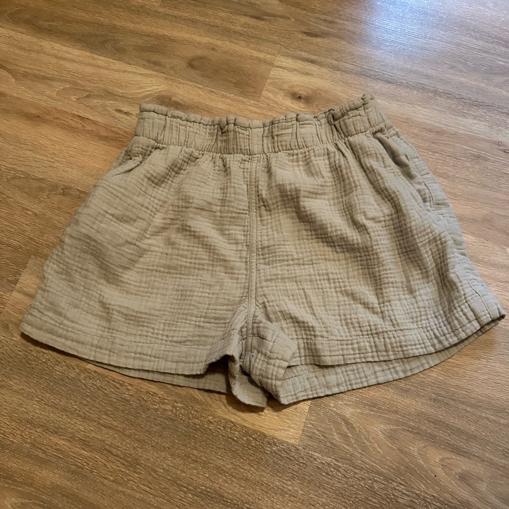 H&M High Waist Green Women's Shorts